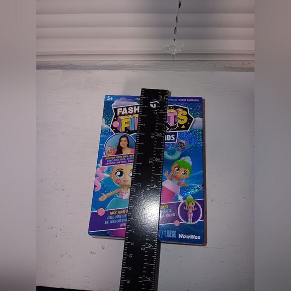 WowWee Fashion Fidgets Mermaids Toy Set NWT - Picture 2 of 6
